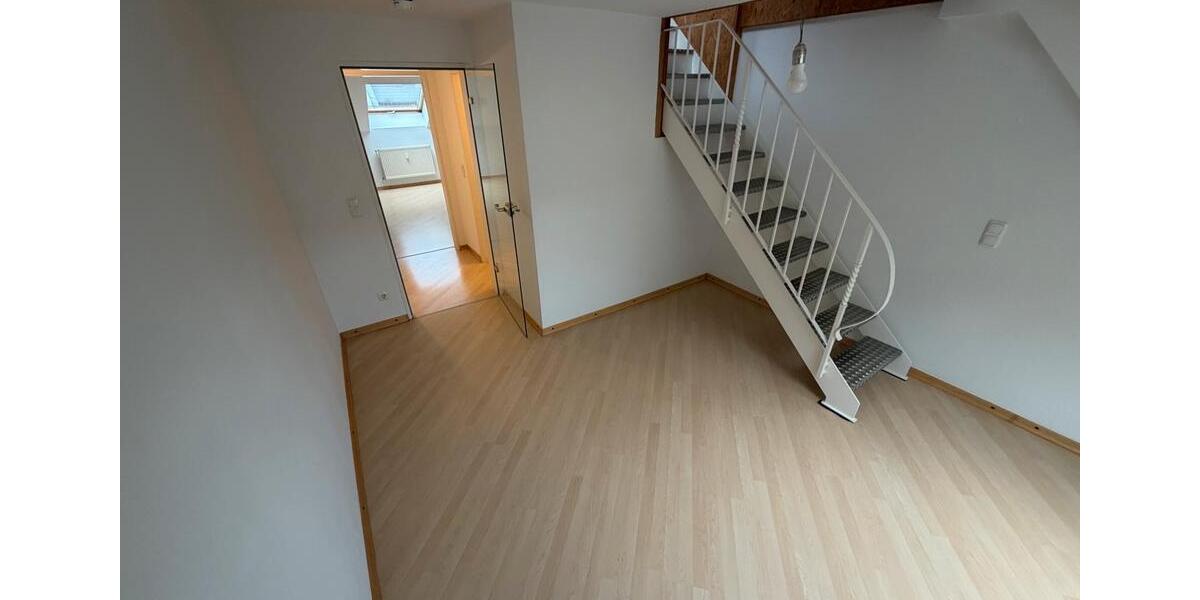 Maisonettenwohnung Wiesbaden - 3.5 Zimmer, 75 m&sup2;, 1.067&euro; | Angebot:26639032