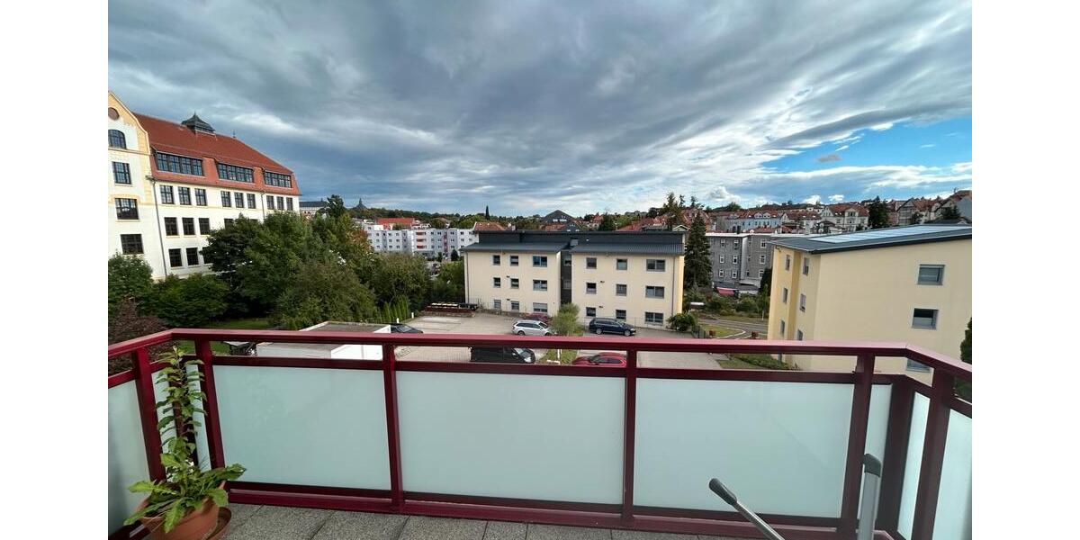 4-Raum Wohnung mit Balkon Schlossblick 4 zimmer