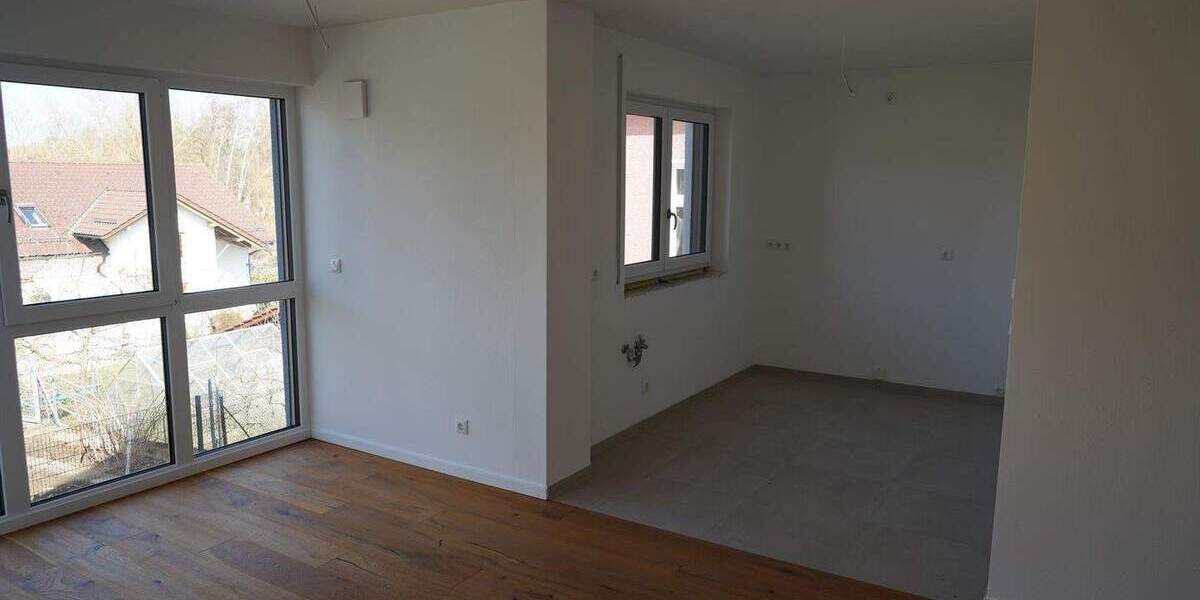 Etagenwohnung Straubing Alburg - 2 Zimmer, 79 m&sup2;, 710&euro; | Angebot:26155297