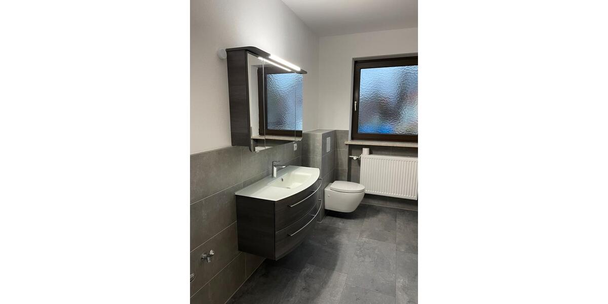 Erdgeschoßwohnung Bad Windsheim - 4 Zimmer, 125 m&sup2;, 1.200&euro; | Angebot:26413721