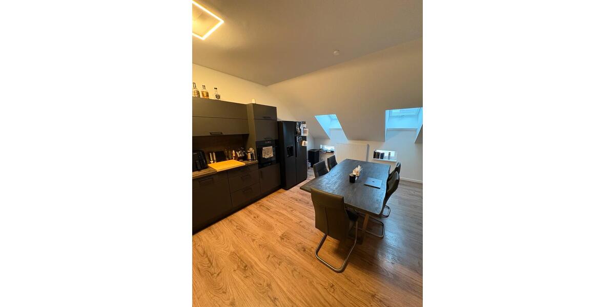 Dachgeschoßwohnung Apolda - 3 Zimmer, 62 m&sup2;, 775&euro; | Angebot:25637372