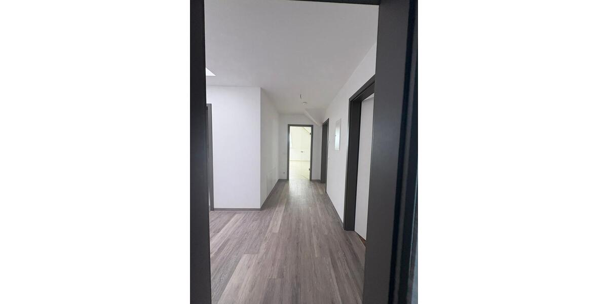 Etagenwohnung Auerbach/Vogtland Vogtland - 3 Zimmer, 102 m&sup2;, 700&euro; | Angebot:23844966
