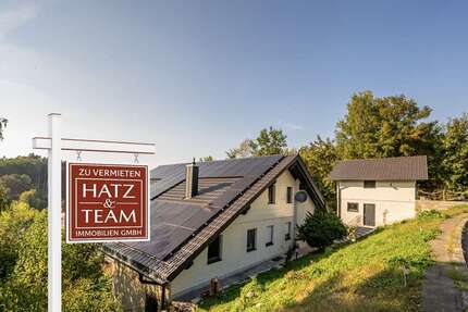 Haus Hutthurm - 8 Zimmer, 384 m&sup2;, 2.500&euro; | Angebot:27517184
