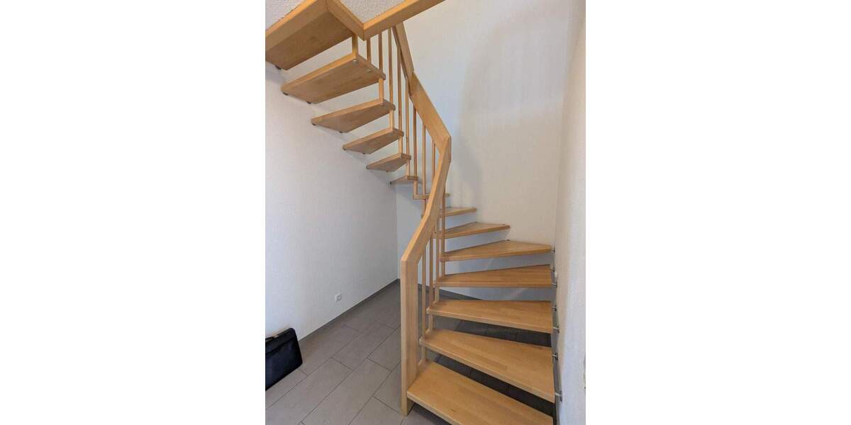 Doppelhaushälfte Westerstede - 4 Zimmer, 115 m&sup2;, 1.100&euro; | Angebot:24990421