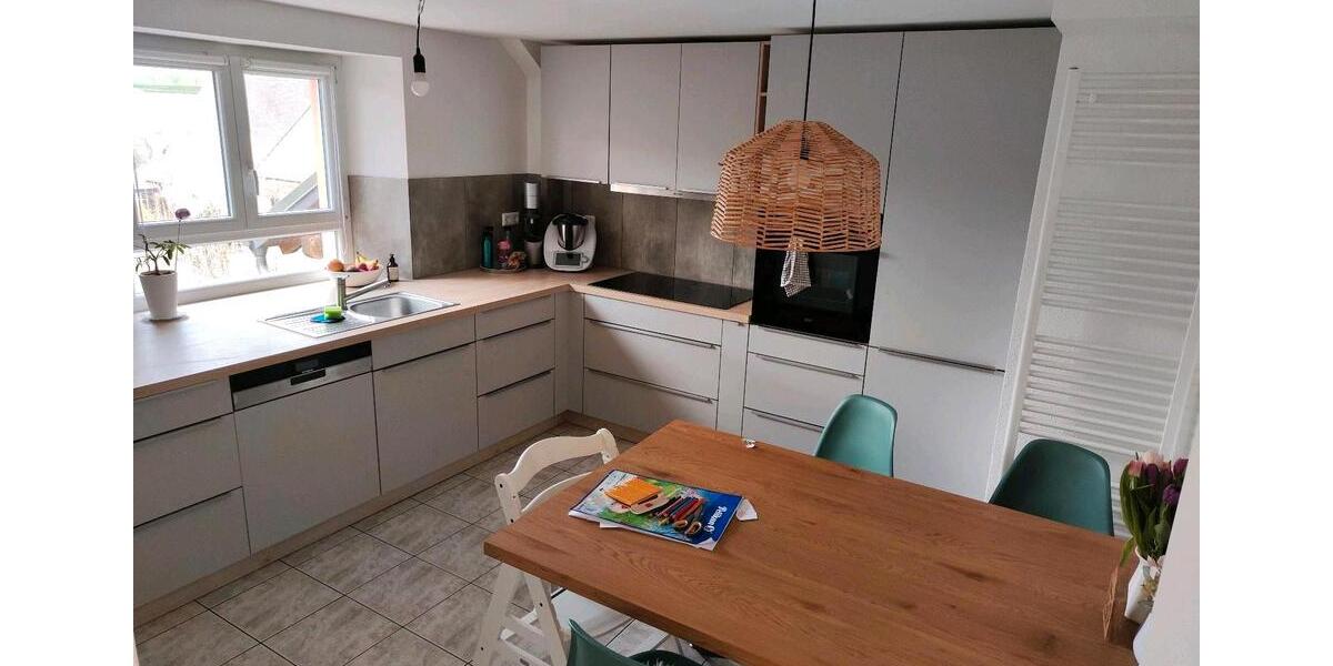 Etagenwohnung Efringen-Kirchen Kirchen - 3 Zimmer, 95 m&sup2;, 1.300&euro; | Angebot:26047537