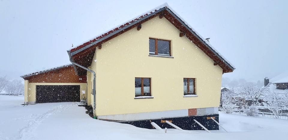 Dachgeschoßwohnung Waldshut-Tiengen Tiengen - 3 Zimmer, 60 m&sup2;, 720&euro; | Angebot:25097393