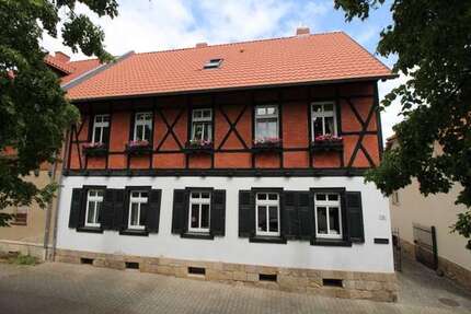 Haus Ballenstedt - 7 Zimmer, 250 m&sup2;, 1.400&euro; | Angebot:26589184