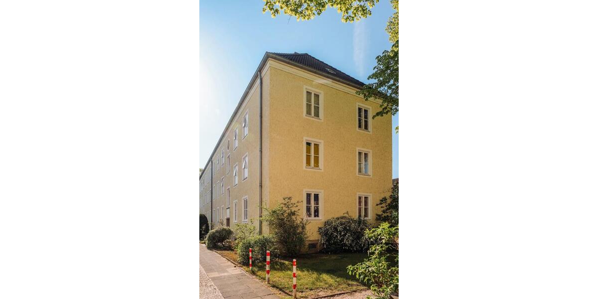 Erdgeschoßwohnung Wolfsburg - 1 Zimmer, 15 m&sup2;, 127&euro; | Angebot:25648210