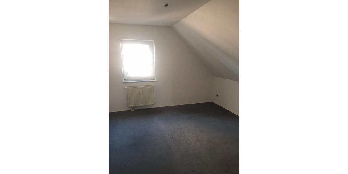 Dachgeschoßwohnung Obernburg am Main - 3 Zimmer, 86 m&sup2;, 860&euro; | Angebot:24612038