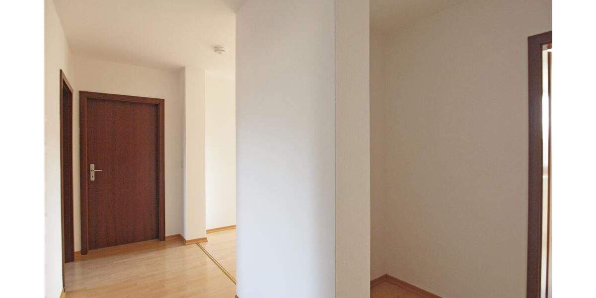 Etagenwohnung Flöha - 3 Zimmer, 61 m&sup2;, 390&euro; | Angebot:25741256