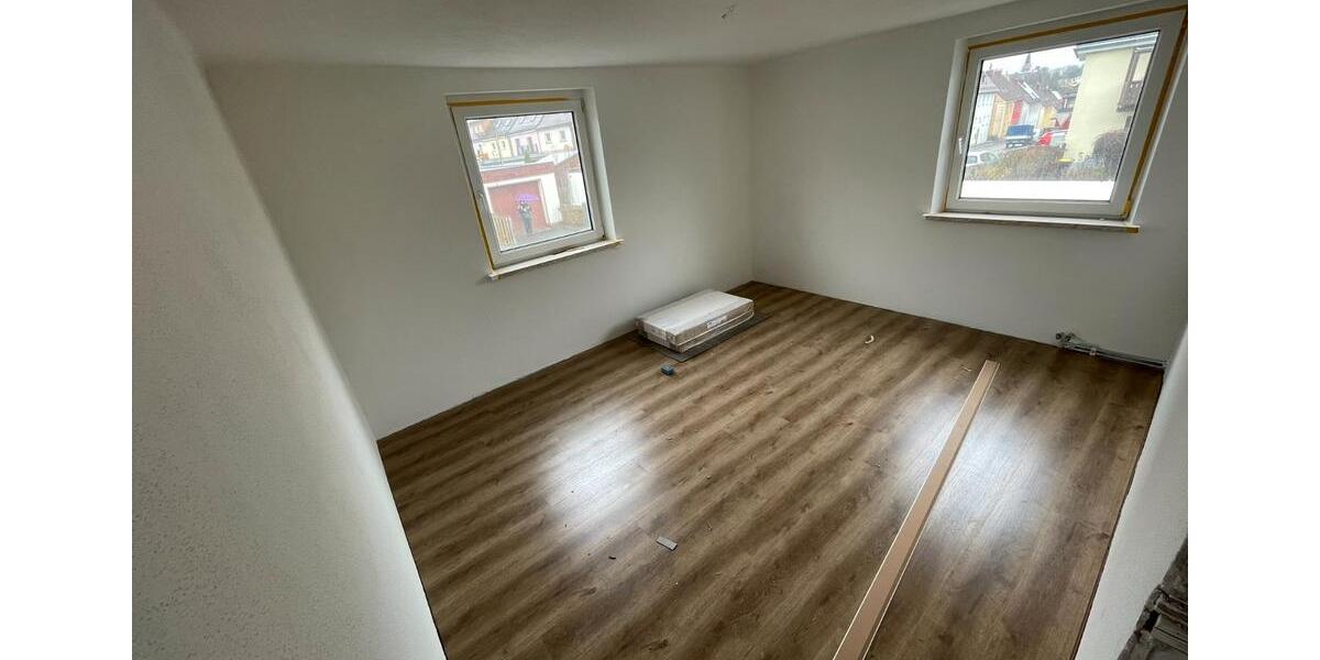 Etagenwohnung Arzberg - 3 Zimmer, 57 m&sup2;, 457&euro; | Angebot:25996043