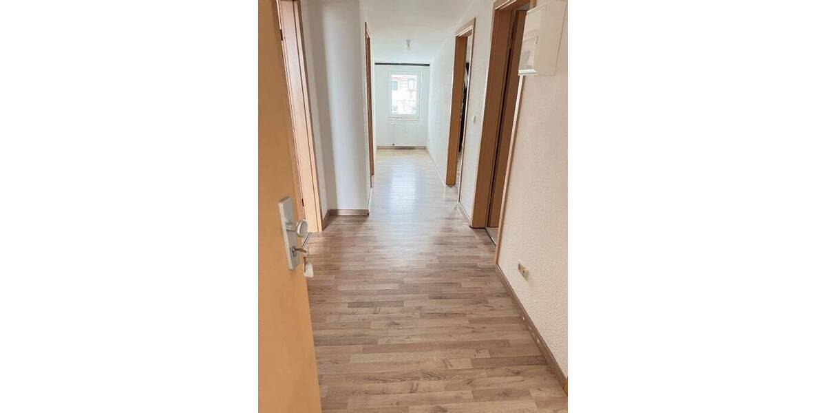 Etagenwohnung Wismar Wismar-Ost - 3 Zimmer, 80 m&sup2;, 600&euro; | Angebot:25815017