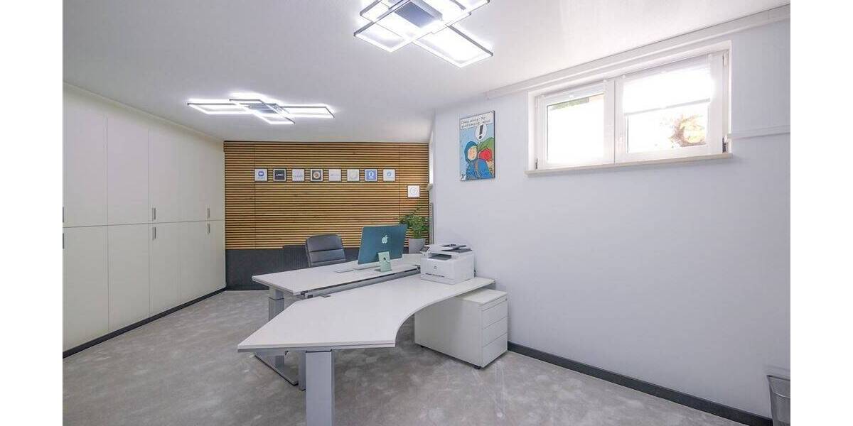 Einfamilienhaus Mammendorf - 9 Zimmer, 272 m&sup2;, 3.490&euro; | Angebot:23964807