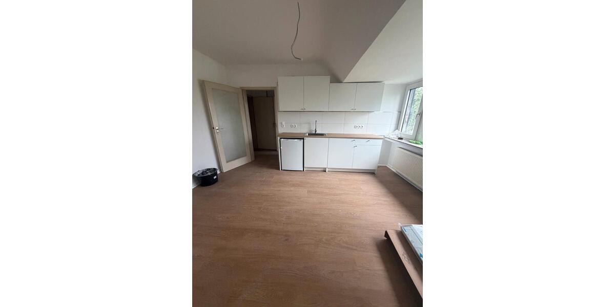 Dachgeschoßwohnung Düsseldorf Düsseltal - 2 Zimmer, 40 m&sup2;, 920&euro; | Angebot:26586344