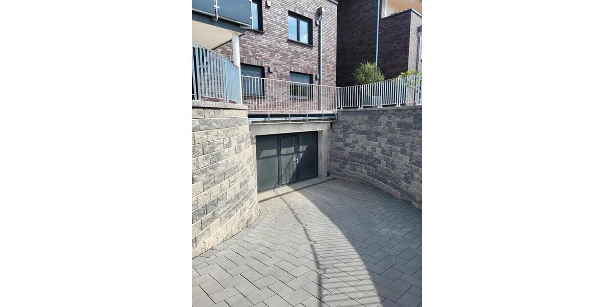 Erdgeschoßwohnung Porta Westfalica - 3 Zimmer, 88 m&sup2;, 1.220&euro; | Angebot:26479422