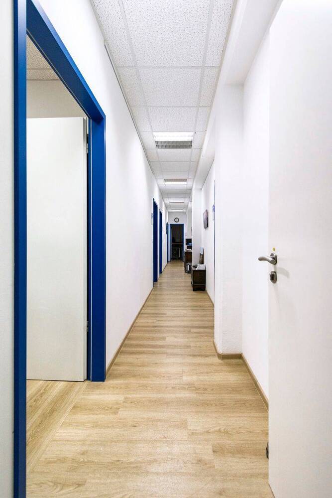 Vielseitige Büroräume in zentraler Lage Perfekt für Kanzlei, Praxis oder Büroteam