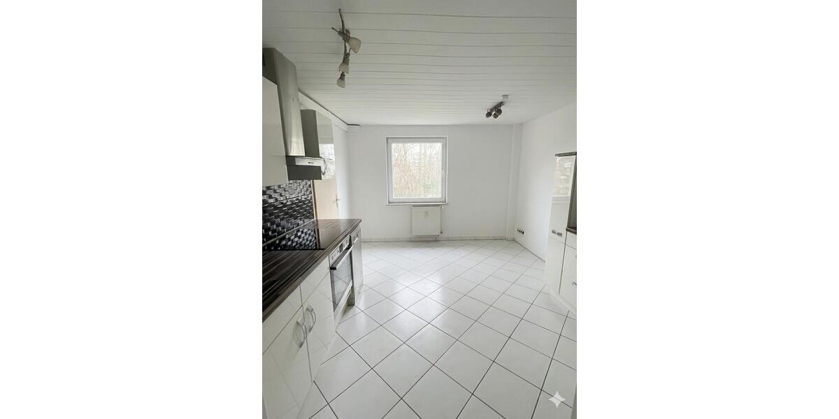 Etagenwohnung Pfullingen - 3 Zimmer, 90 m&sup2;, 1.050&euro; | Angebot:26042451