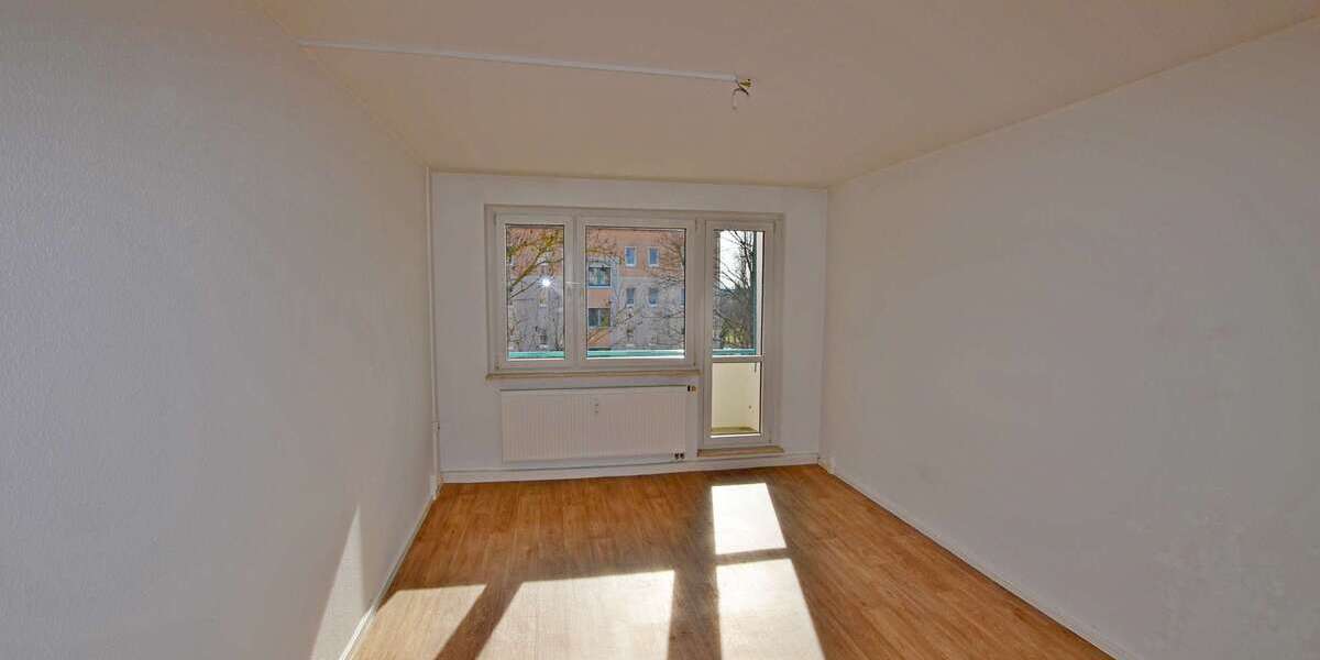 Etagenwohnung Sangerhausen - 4 Zimmer, 72 m&sup2;, 437&euro; | Angebot:26986318