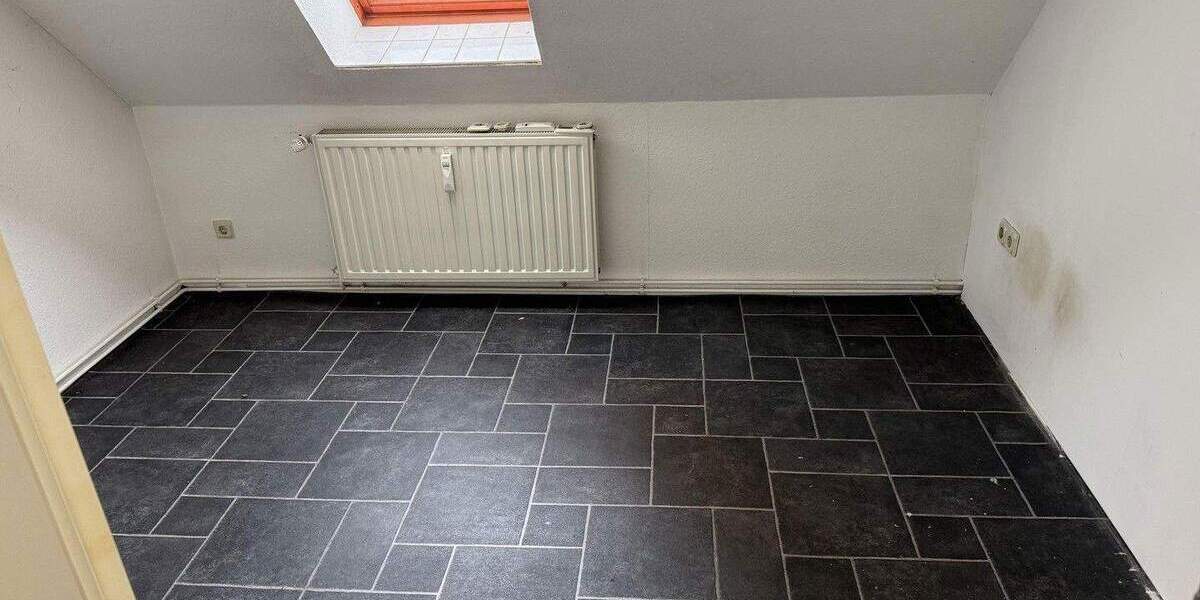 Große 4-Raum-Wohnung mit 2xDuscheWC & 2xPKW-Stellplatz - ideal für Familien oder für WG 4 zimmer