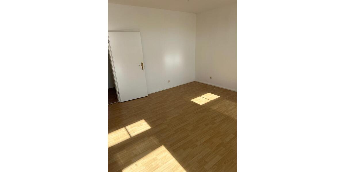 Erdgeschoßwohnung Waldheim - 2 Zimmer, 40 m&sup2;, 390&euro; | Angebot:26519796