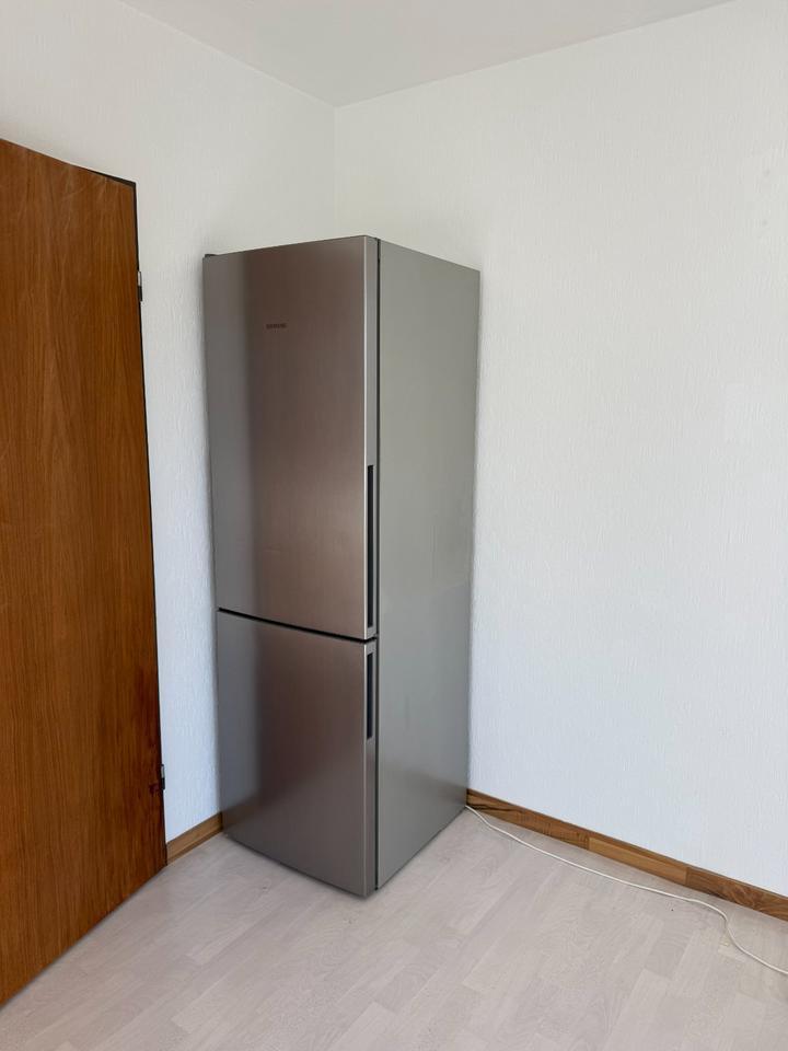 Lichtdurchflutete 2,5-Zimmer-Wohnung mit großem Balkon u. EBK zimmer