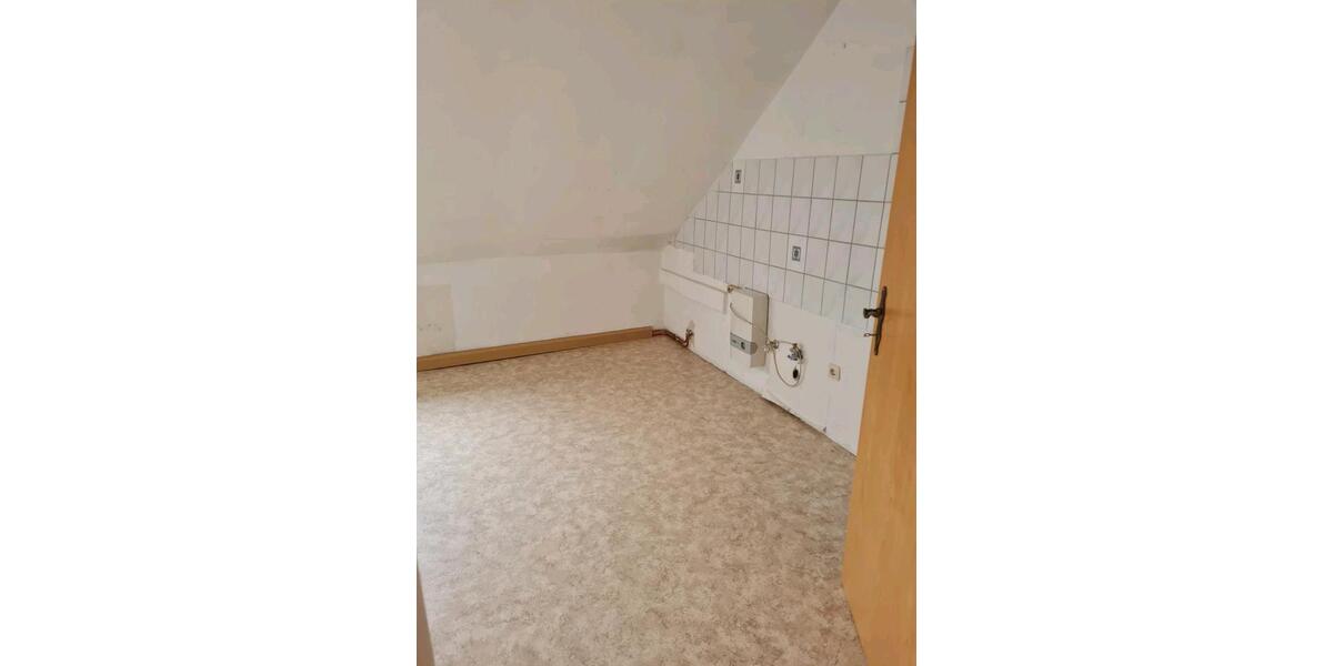 Dachgeschoßwohnung Niederfischbach - 3 Zimmer, 84 m&sup2;, 800&euro; | Angebot:24153226