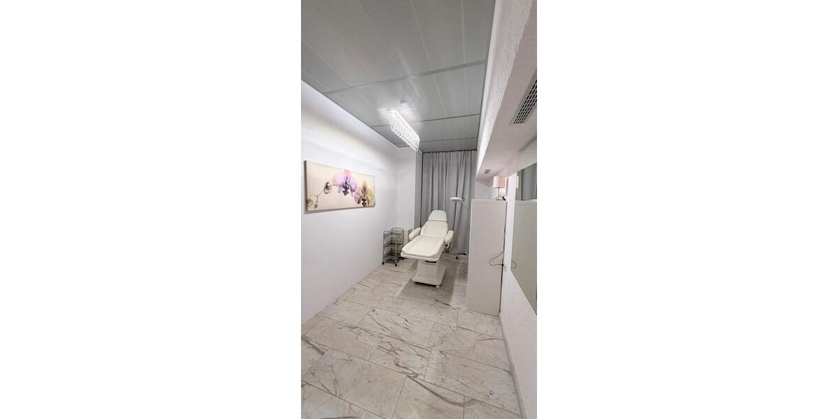 Gewerbeobjekt Moers Rheinkamp - 700&euro; | Angebot:24482136