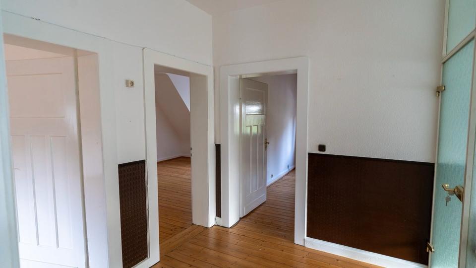 Dachgeschoßwohnung Saarbrücken St. Arnual - 3 Zimmer, 80 m&sup2;, 980&euro; | Angebot:26236826