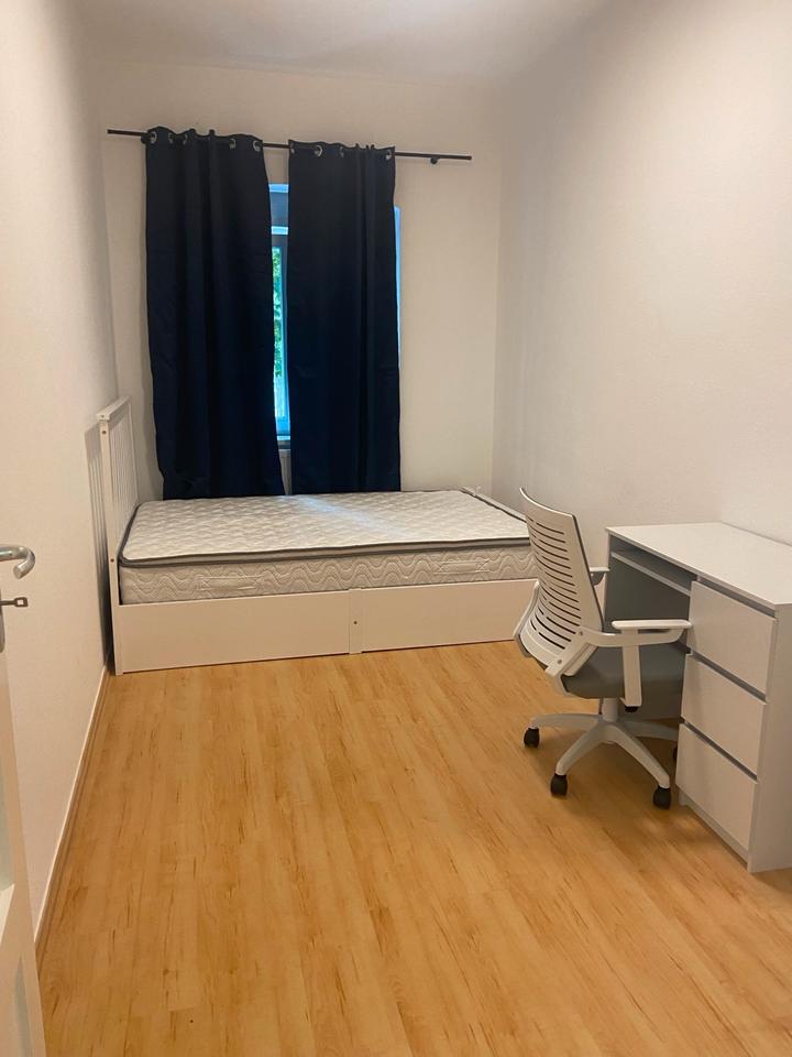 1 Zimmer in einer 2 WG in Prenzlauer Berg zimmer