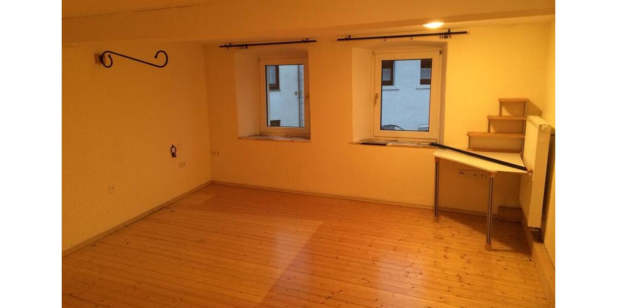 Etagenwohnung Pfeffelbach - 5 Zimmer, 95 m&sup2;, 500&euro; | Angebot:25873813