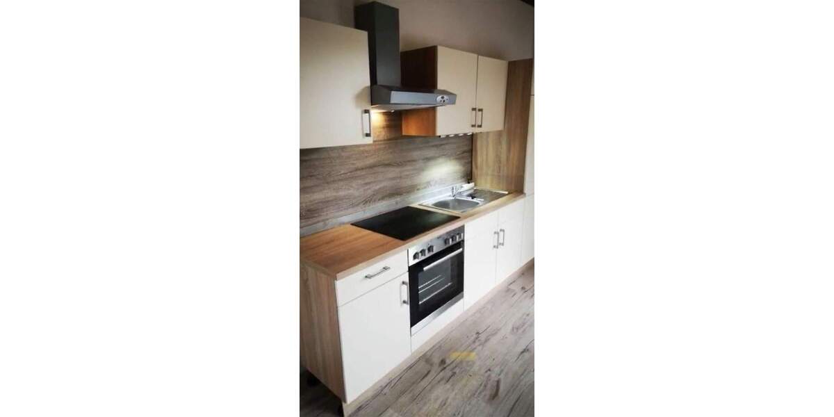 Etagenwohnung Niederwiesa - 3 Zimmer, 57 m&sup2;, 287&euro; | Angebot:25070330