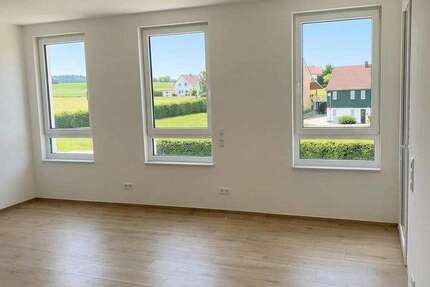 Wohnung Waldachtal - 2.5 Zimmer, 65 m&sup2;, 800&euro; | Angebot:27018000