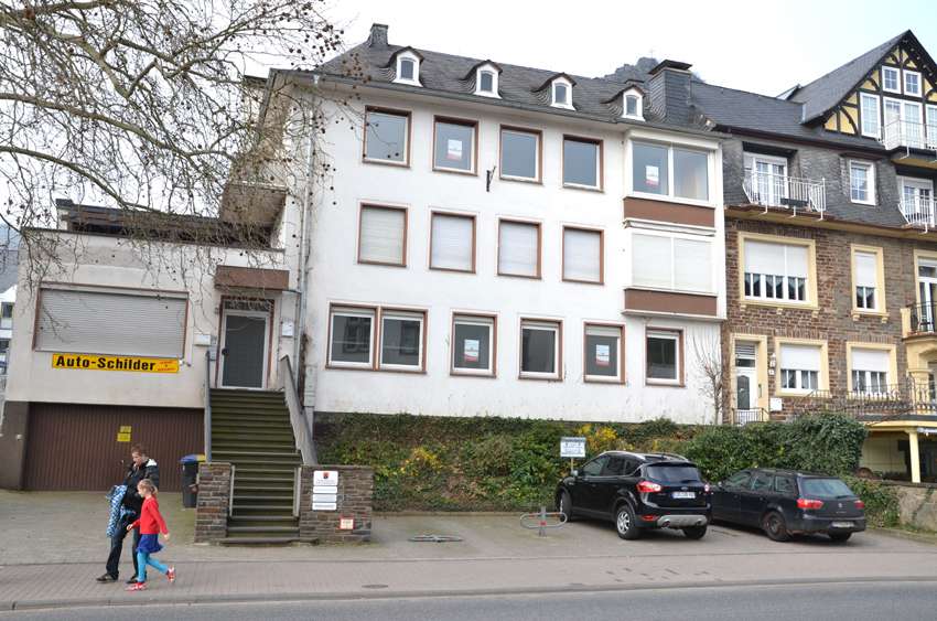 Etagenwohnung Cochem - 4 Zimmer, 150 m&sup2;, 1.000&euro; | Angebot:26435091