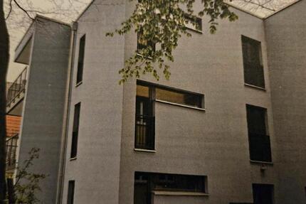 2 Zimmer Wohnung möbliert mit Garten zentral gelegen zimmer