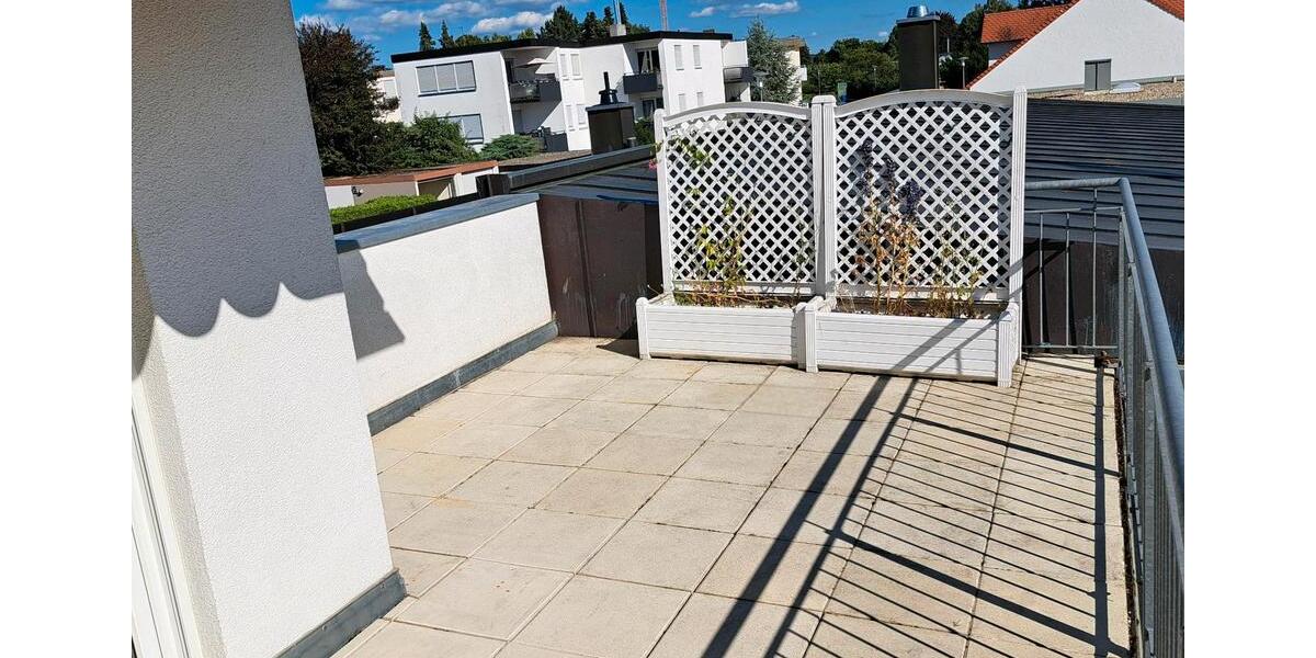 Dachgeschoßwohnung Nördlingen - 3 Zimmer, 90 m&sup2;, 1.080&euro; | Angebot:24343737