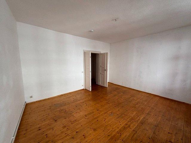 Etagenwohnung Freiberg - 1 Zimmer, 45 m&sup2;, 300&euro; | Angebot:26534412