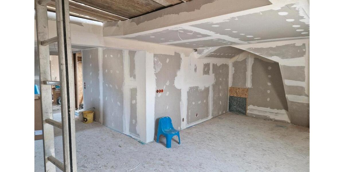 Dachgeschoßwohnung Bad Krozingen - 3.5 Zimmer, 105 m&sup2;, 1.200&euro; | Angebot:25908012