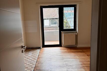 75qm 2ZKB Wohnung Saarbrücken zentral mit Balkon zimmer