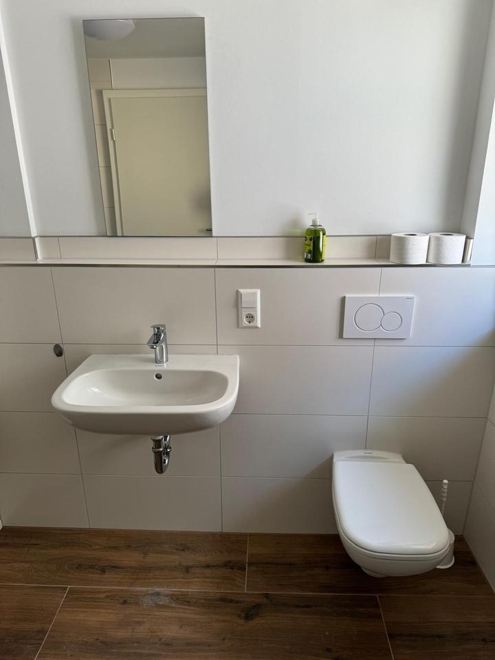 Zentrale Frauen-WG in Rottenburg – saniert & möbliert