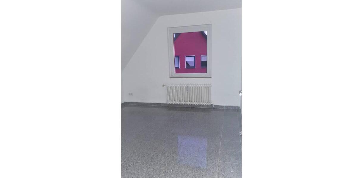 Etagenwohnung Solingen - 3 Zimmer, 70 m&sup2;, 635&euro; | Angebot:23601122