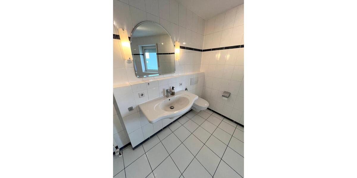 Etagenwohnung Bielefeld Schildesche - 4 Zimmer, 120 m&sup2;, 1.320&euro; | Angebot:26505399