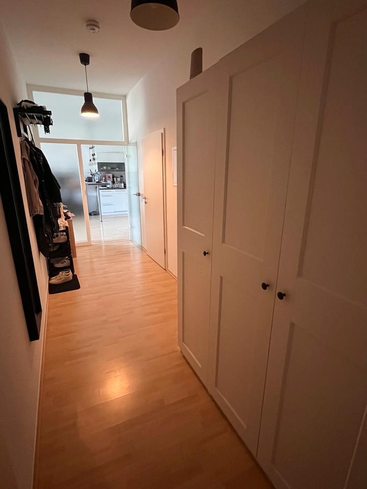 Zwei-Raum Wohnung mit Bakon
