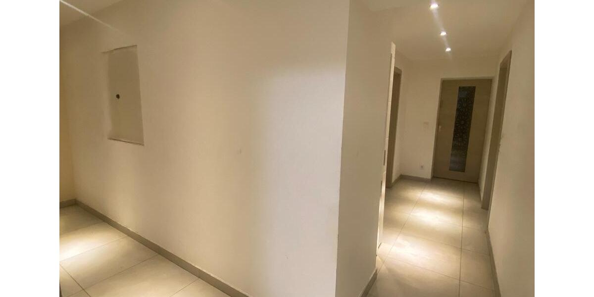 Reihenhaus Schwalbach - 5 Zimmer, 150 m&sup2;, 1.300&euro; | Angebot:24715240