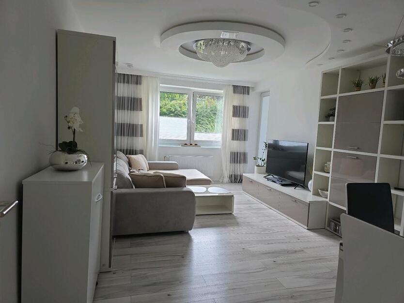 Wohnung Mobiliert in Pinneberg Thesdorf