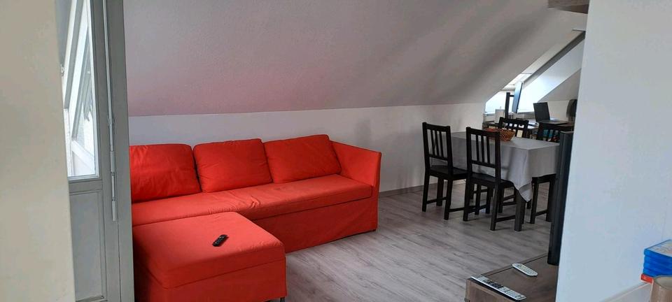Dachgeschoßwohnung Postbauer-Heng Heng - 2 Zimmer, 50 m&sup2;, 685&euro; | Angebot:26013014
