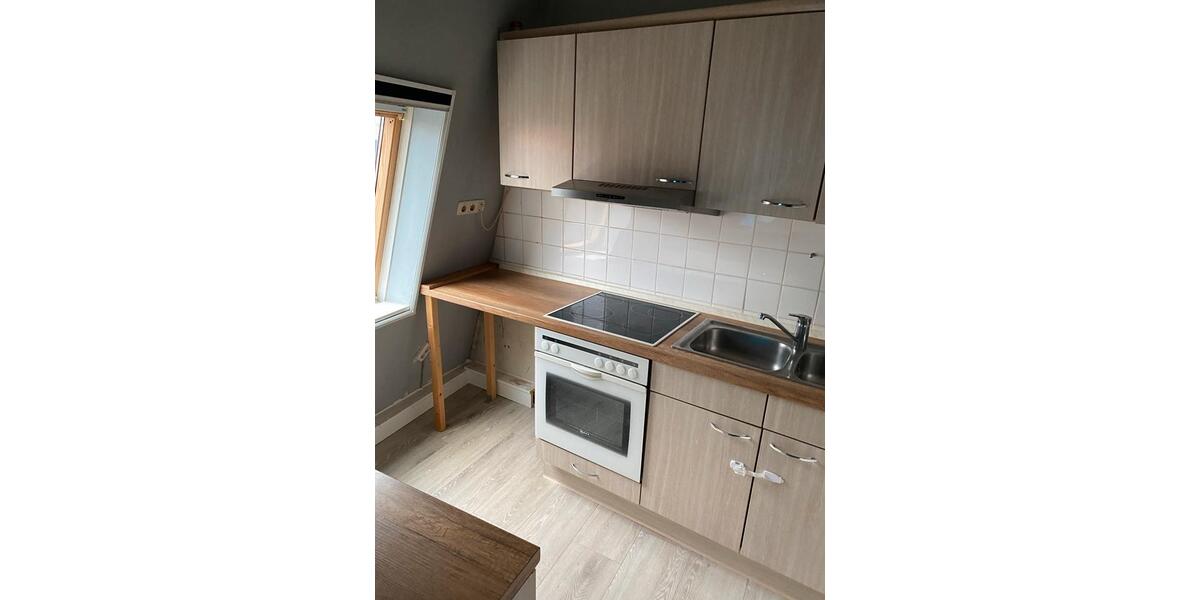 Dachgeschoßwohnung Neumünster - 3 Zimmer, 95 m&sup2;, 850&euro; | Angebot:24564033