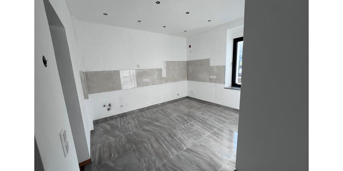 Erdgeschoßwohnung Neunkirchen Heinitz - 3 Zimmer, 100 m&sup2;, 950&euro; | Angebot:26311686