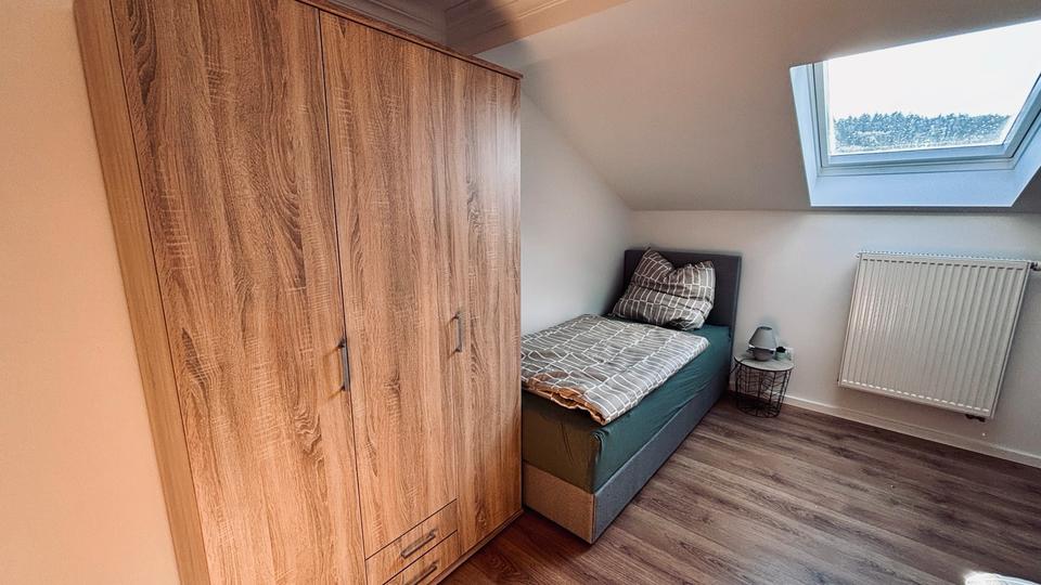 Wohnen auf Zeit Chamerau - 2 Zimmer, 91 m&sup2;, 22&euro; | Angebot:26462589