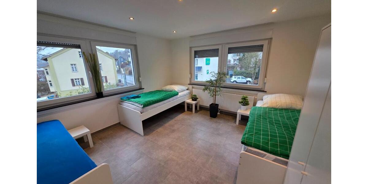 Etagenwohnung Siegen - 4 Zimmer, 95 m&sup2;, 600&euro; | Angebot:25978175