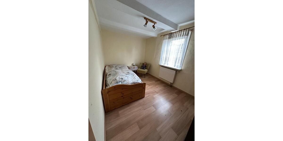 Einfamilienhaus Bad Sooden-Allendorf Allendorf - 9 Zimmer, 320 m&sup2;, 1.100&euro; | Angebot:24683718